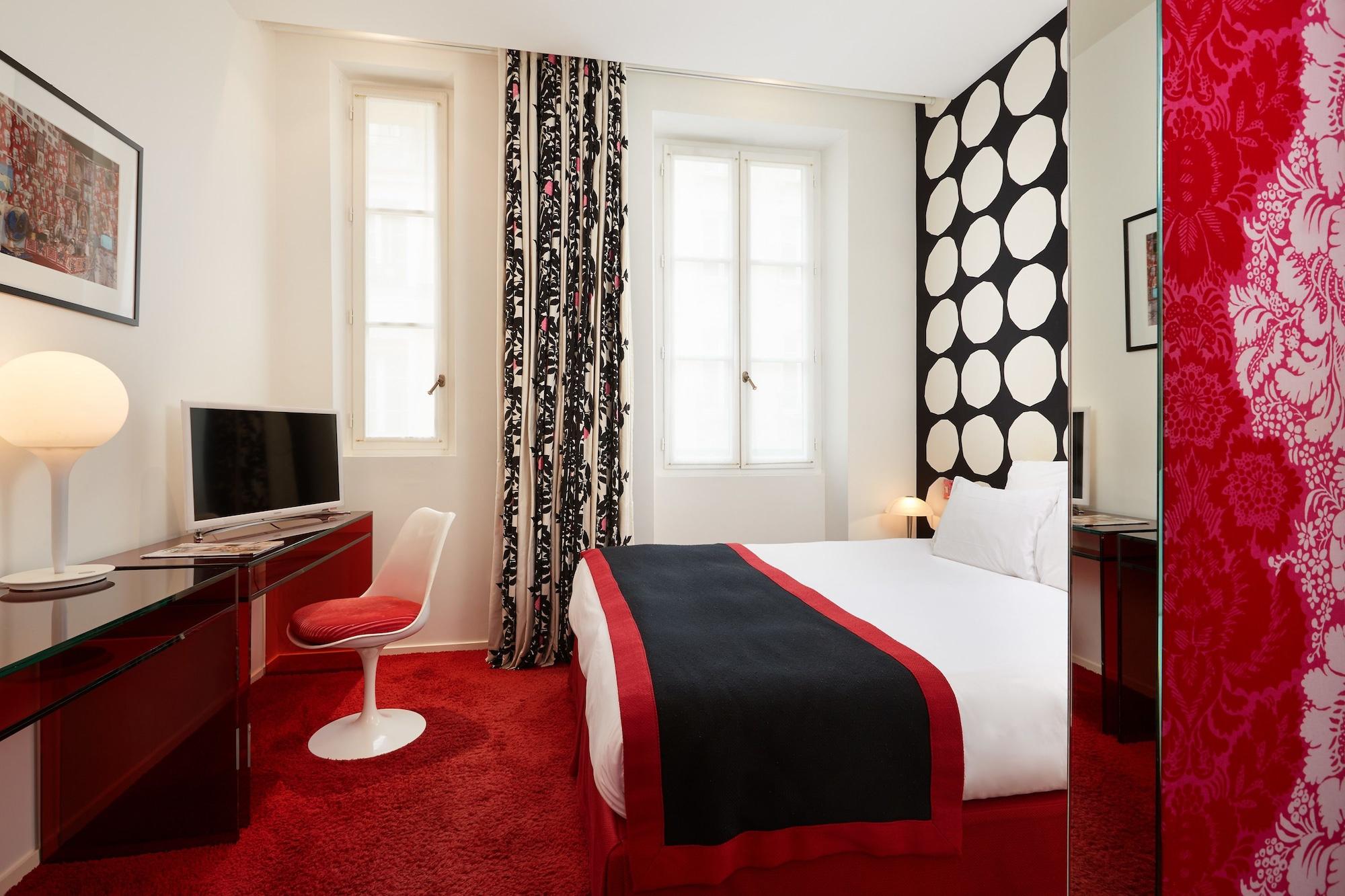 Hotel du Petit Moulin Paris Extérieur photo