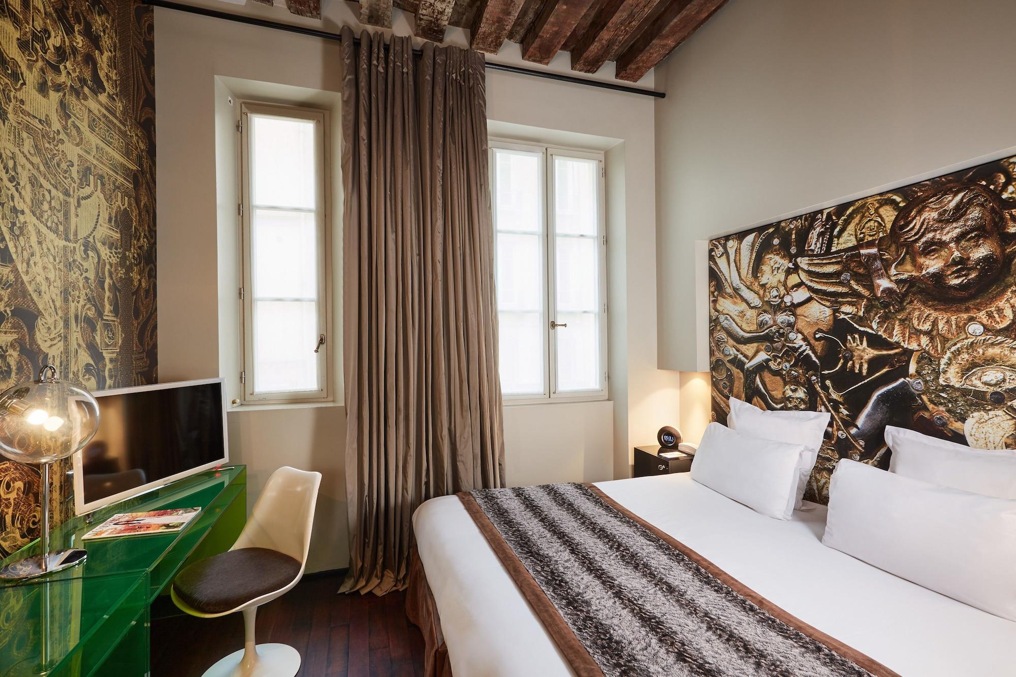 Hotel du Petit Moulin Paris Extérieur photo